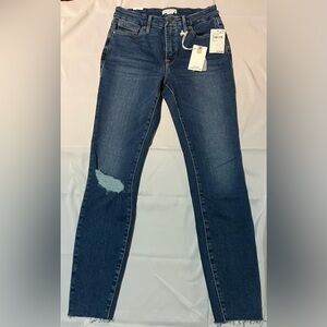 Good American 0/25 Women’s Indigo231 Distressed Denim Jeans.